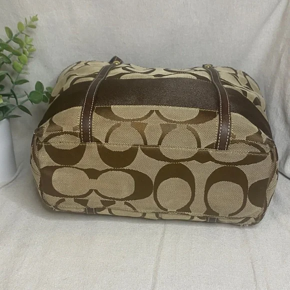 Coach Signature C Canvas Tote Bag, Brown, Brass Hardware - Picture 3 of 10